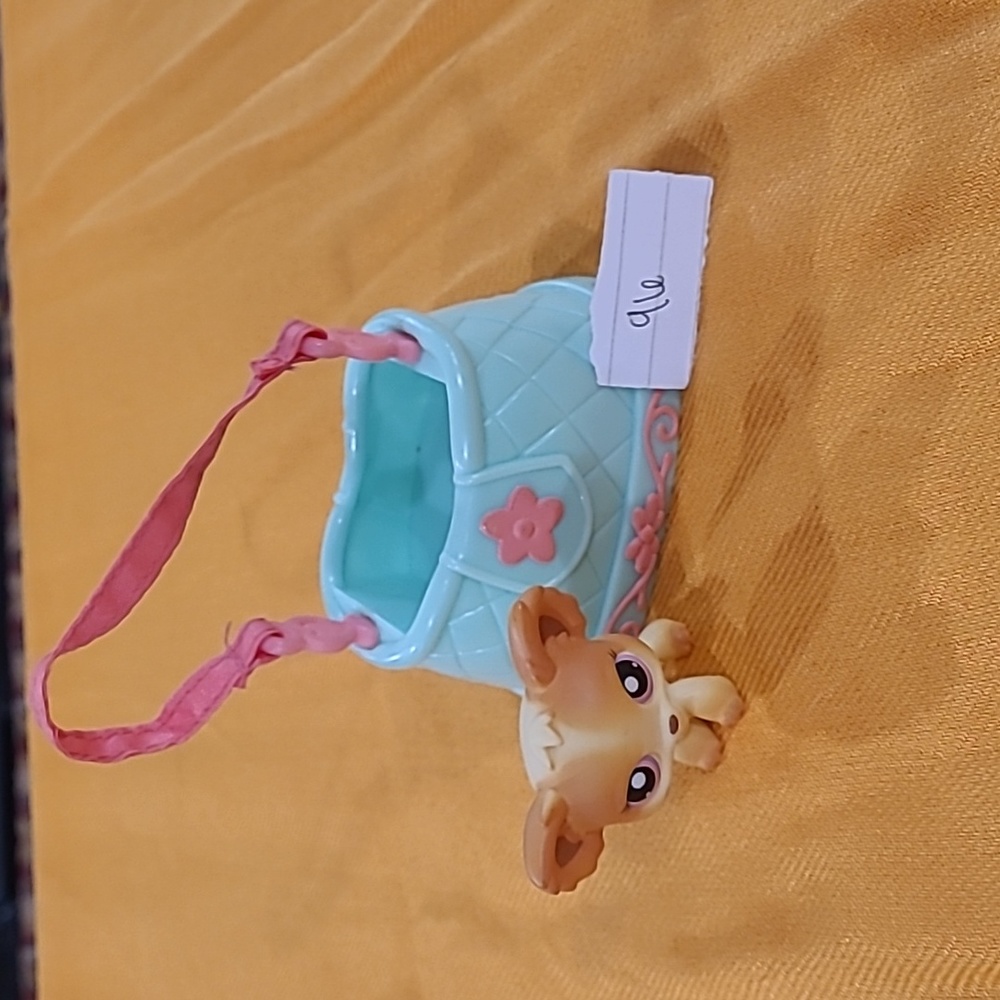 LITTLEST PET SHOP